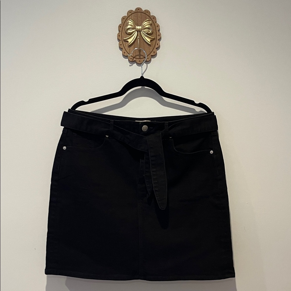 NWT LOFT Black Denim Mini Skirt with Belt